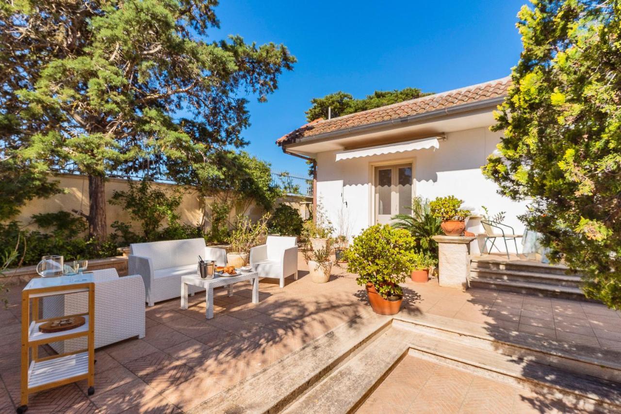مبيت وإفطار ليتشي Garden View Near The Sea المظهر الخارجي الصورة